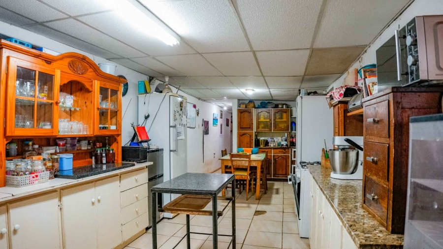 4 Bedroom Property for Sale in Kwaggafontein Free State